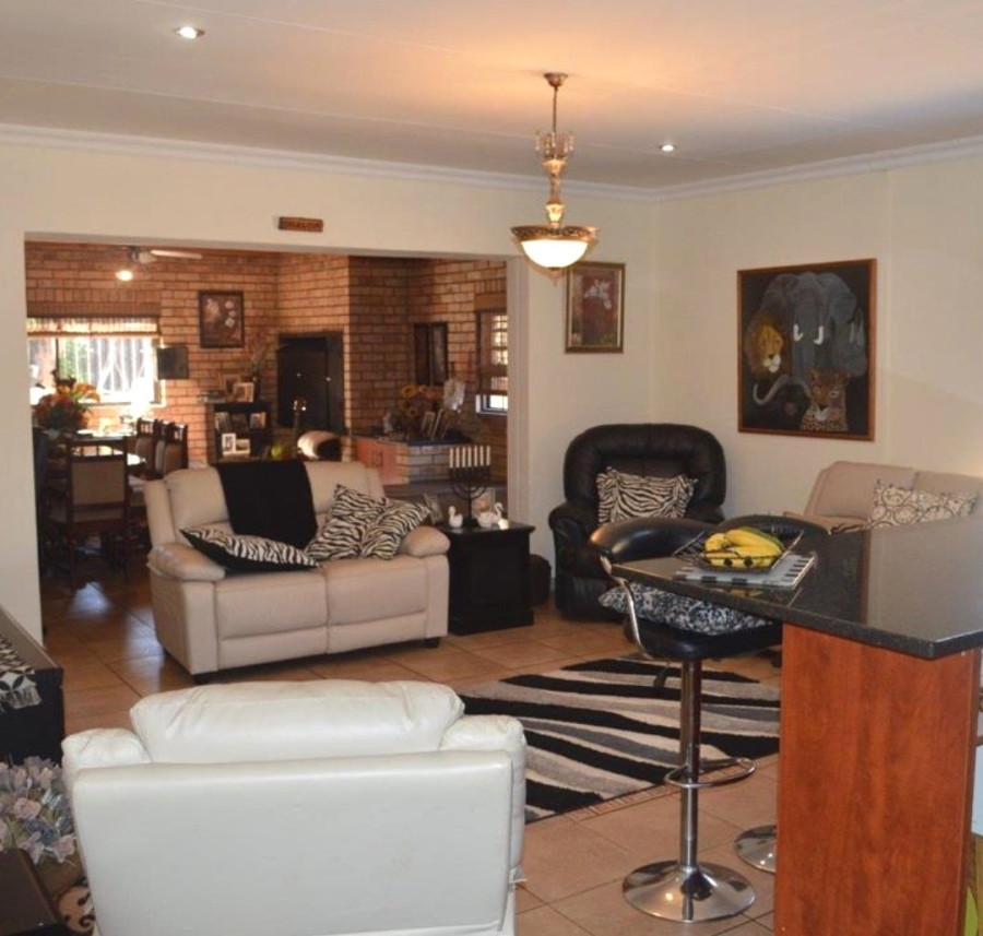 3 Bedroom Property for Sale in Wilkoppies North West
